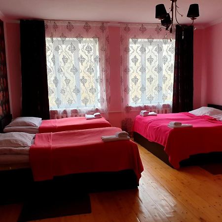 Red Stone Guest House Kazbegi Εξωτερικό φωτογραφία