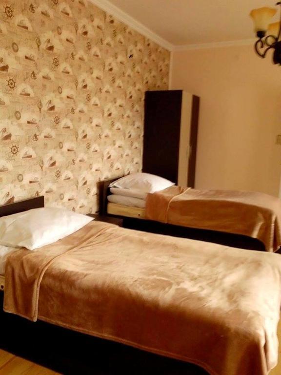 Red Stone Guest House Kazbegi Δωμάτιο φωτογραφία