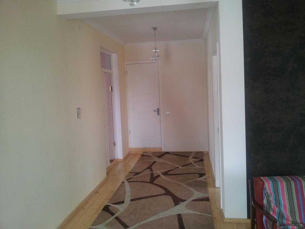 Red Stone Guest House Kazbegi Δωμάτιο φωτογραφία